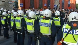 Artikelbild för artikeln Polismyndigheten vill skärpa kraven för uniform utanför arbetet